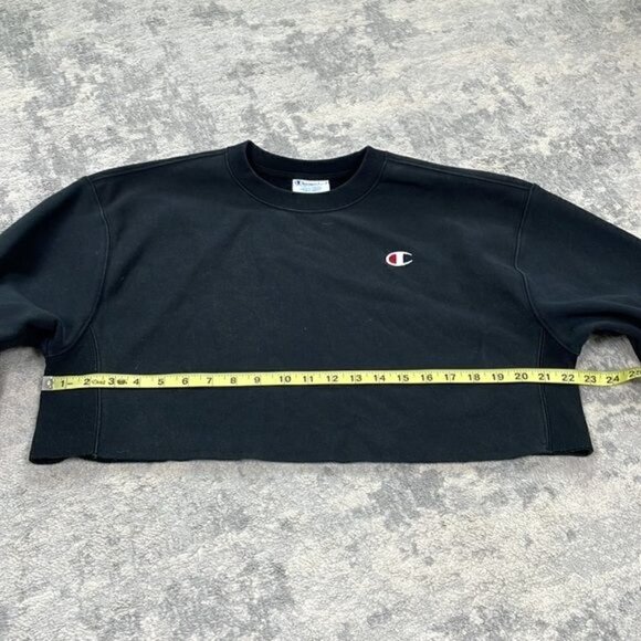 Champion Reverse Weave Cropped Black Sweatshirt Long Sleeve Crewneck Sz S - Picture 9 of 11